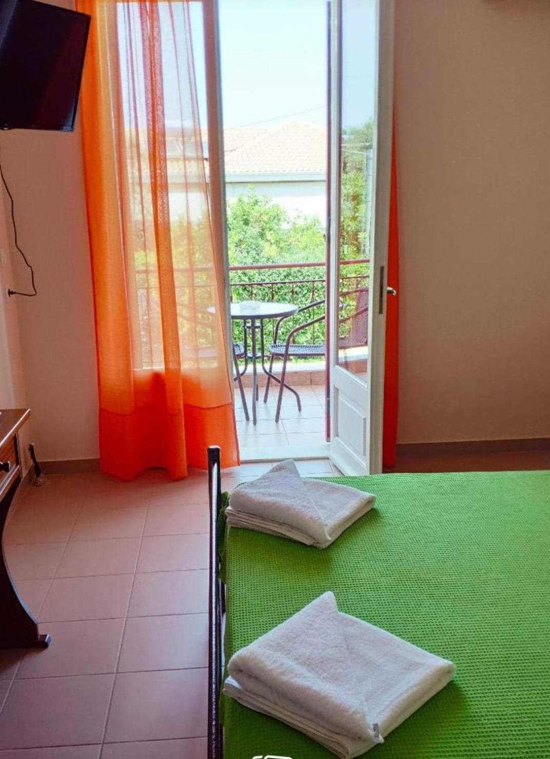 Araxovoli Studios - Aραξοβόλι Lefkada Tsoukaladhes Bagian luar foto